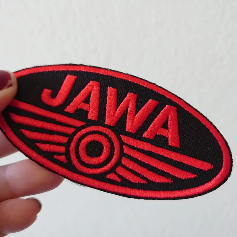 Jen Po Omezenou Doba Nášivka s motivem Jawa - Černá