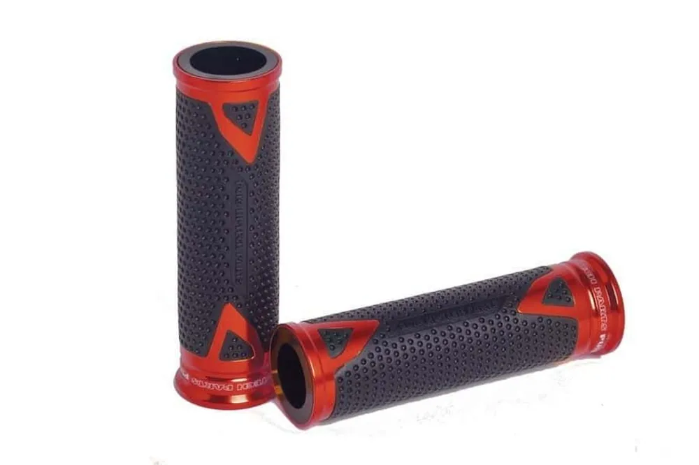 Nakupujte Hned Rukojeti PUIG RADIKAL 6325R červená 119mm